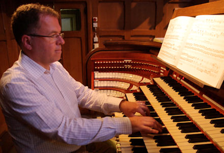 Ruud als organist